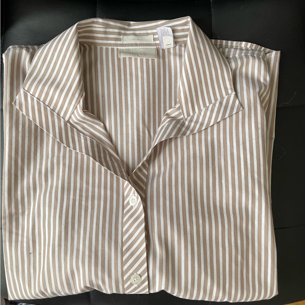 Chico’s woman’s shirt